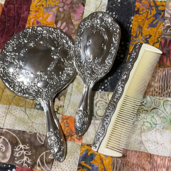 International Silver Co. Other - International Silver Company Dresser Set